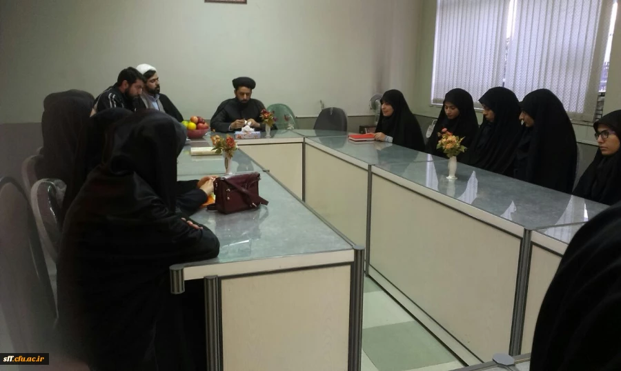 بازدید بازرس تعلیم و تربیت سازمان بسیج دانشجویی کشور حجت الاسلام و المسلمین فروتن از حلقه های صالحین مرکز آموزش عالی سلمان فارسی