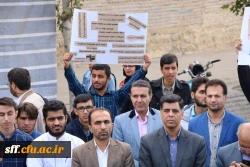 من به شما جوانان عرض می کنم که وعده ی خدا را باور کنید، که اگر اهل حق، پای حق خودشان بایستند، حق پیروز خواهد شد