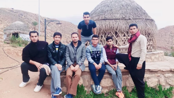 کوهنوردی دانشجویان و کارشناس فرهنگی واحد دانشگاهی سلمان فارسی در پارک کوهستانی دراک