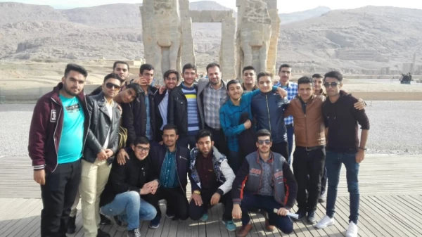 اردوی یکروزه دانشجو معلمان به تخت جمشید  3