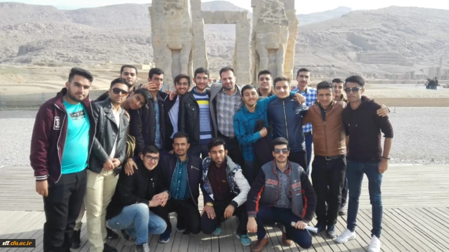 اردوی یکروزه دانشجو معلمان به تخت جمشید  3