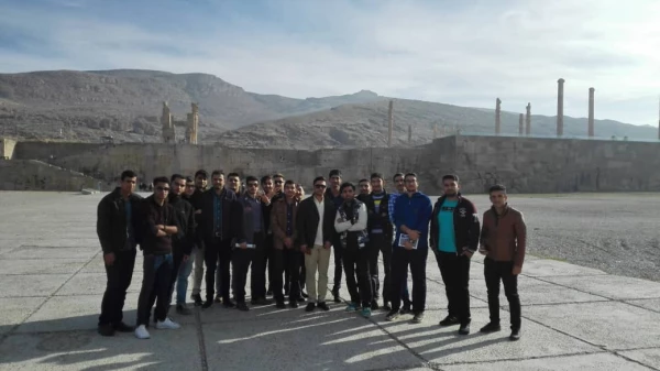 اردوی یکروزه دانشجو معلمان به تخت جمشید  7