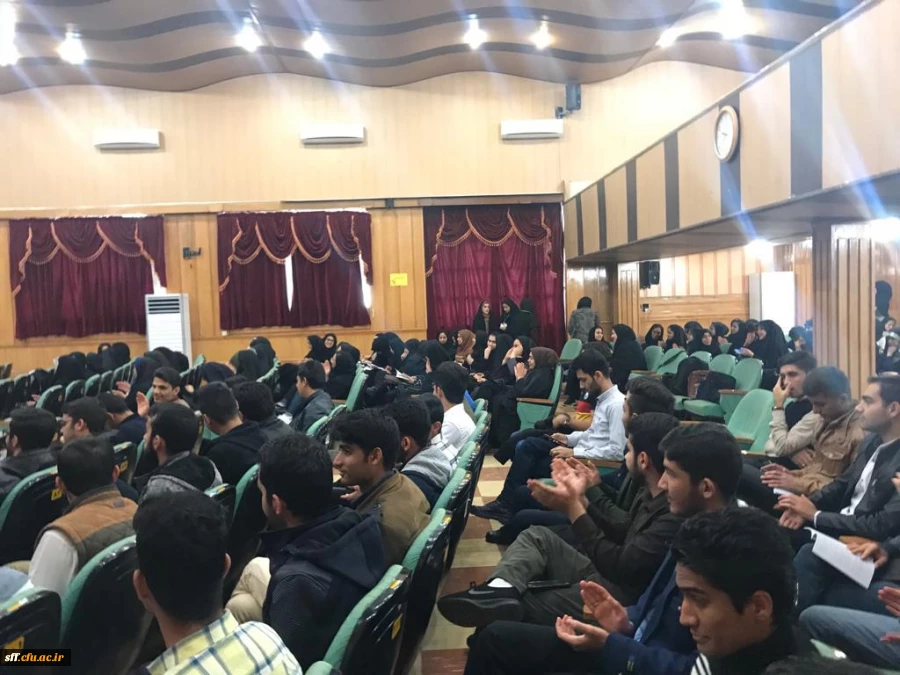 برگزاری مراسم گرامیداشت هفته پژوهش در واحددانشگاهی سلمان فارسی شیراز 4