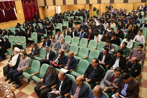 برگزاری مراسم گرامیداشت هفته پژوهش در واحددانشگاهی سلمان فارسی شیراز 12