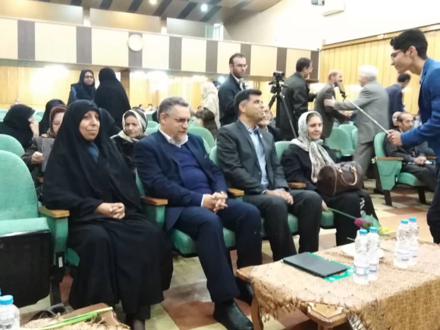 با حضور مسؤولان استان و جمعی از معلمان پیشکسوت استان فارس، آئین نکوداشت یکصدمین سال تأسیس دانشگاه فرهنگیان (تربیت معلم سابق) در واحد دانشگاهی  سلمان فارسی برگزار شد.

 2