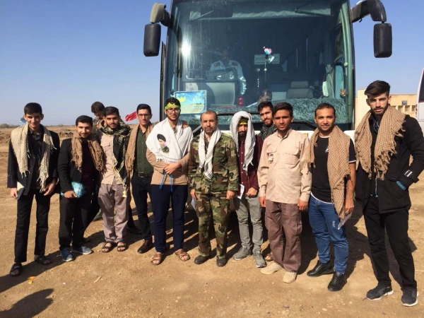 اردوی راهیان نور 
اردوی راهیان نور دانشجو معلمان واحد دانشگاهی سلمان فارسی شیراز 
این اردو در تاریخ 17 اسفند ماه با بدرقه کارشناس محترم فرهنگی  واحد سلمان فارسی جناب آقای دکتر کشاورز و با همراهی دکتر ابوطالب عزیزی مسئول بسیج اساتید دانشگاه فرهنگیان فارس  