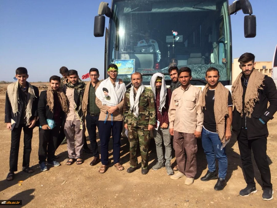 اردوی راهیان نور 
اردوی راهیان نور دانشجو معلمان واحد دانشگاهی سلمان فارسی شیراز 
این اردو در تاریخ 17 اسفند ماه با بدرقه کارشناس محترم فرهنگی  واحد سلمان فارسی جناب آقای دکتر کشاورز و با همراهی دکتر ابوطالب عزیزی مسئول بسیج اساتید دانشگاه فرهنگیان فارس  