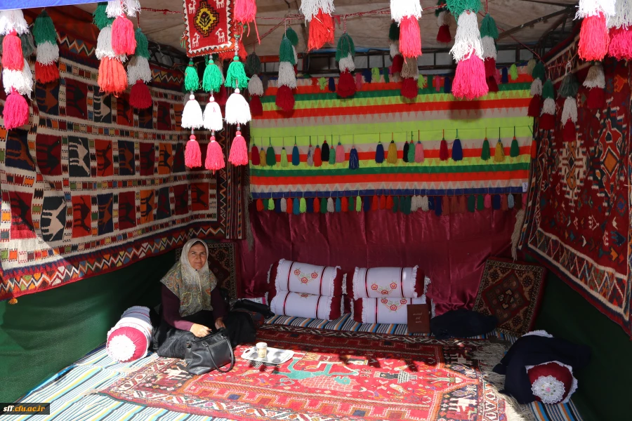 برگزاری همایش اقوام به مناسبت هفته خوابگاه ها درتایخ 98/02/09 در واحد دانشگاهی سلمان فارسی شیراز برگزار شد . 3