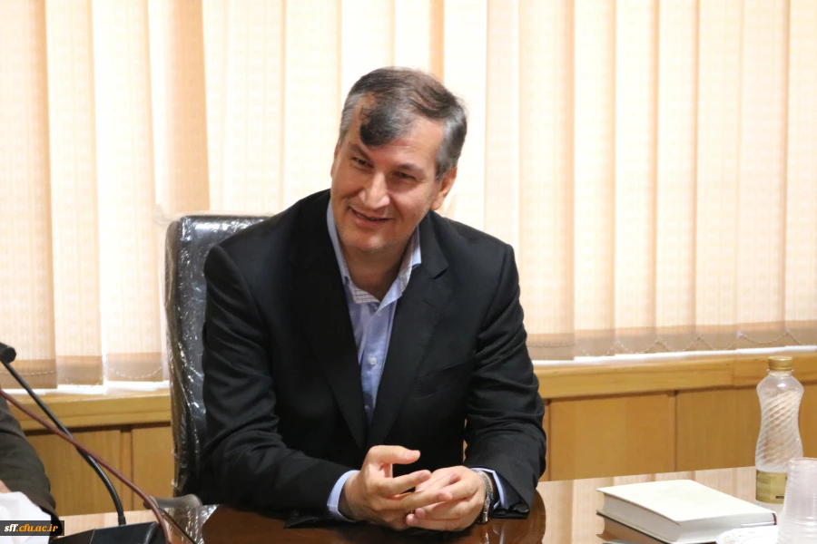 آیین تکریم و معارفه مدیریت امور پردیس های دانشگاه فرهنگیان فارس برگزار گردید 8