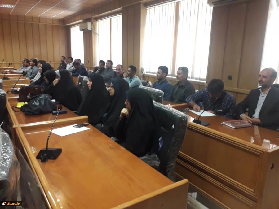 دیدار صمیمانه دکتر حسین افلاکی فرد مدیریت دانشگاه فرهنگیان استان فارس با کارکنان دانشگاه 3