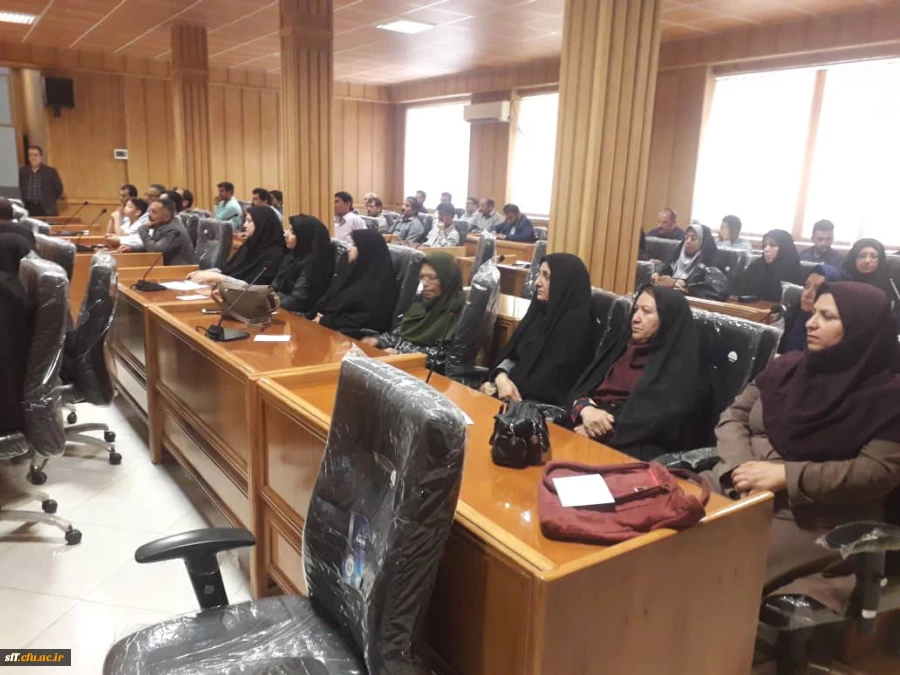 دیدار صمیمانه دکتر حسین افلاکی فرد مدیریت دانشگاه فرهنگیان استان فارس با کارکنان دانشگاه 4