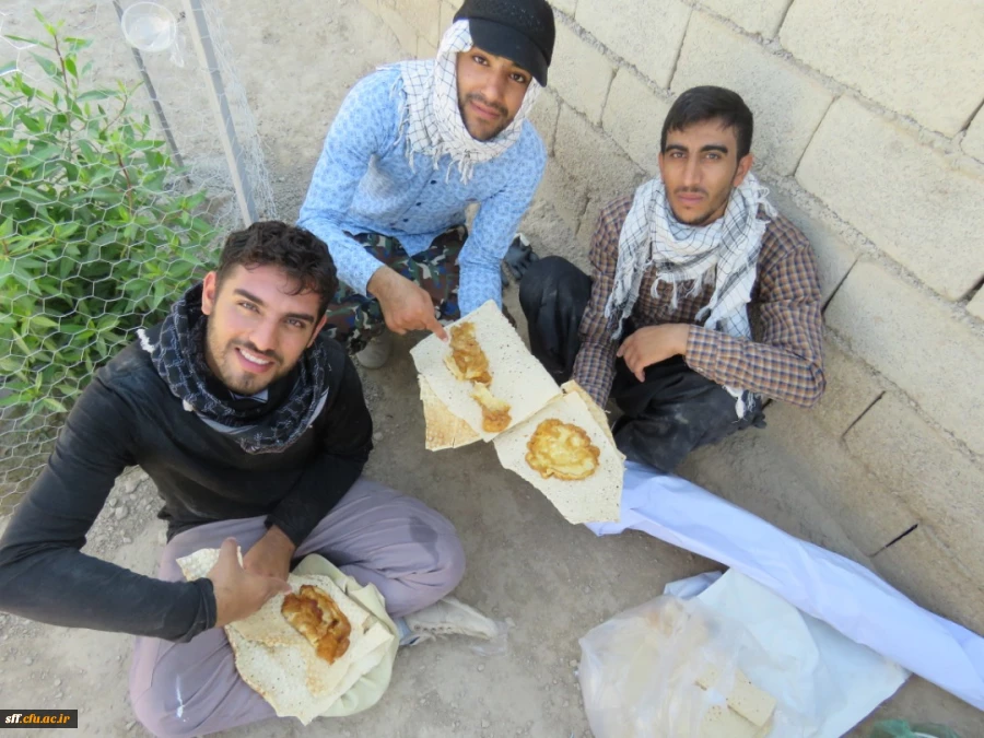 برگزاری اردوی جهادی دانشجو معلمان دانشگاه فرهنگیان در تابستان 98 توسط گروه جهادی شهید مسعود طاهرى بسیج دانشجویى دانشگاه فرهنگیان فارس از تاریخ ۳۰ مرداد ماه لغایت ۷ شهریور ١٣٩٨ در روستای بانوج از توابع شهرستان داراب 2