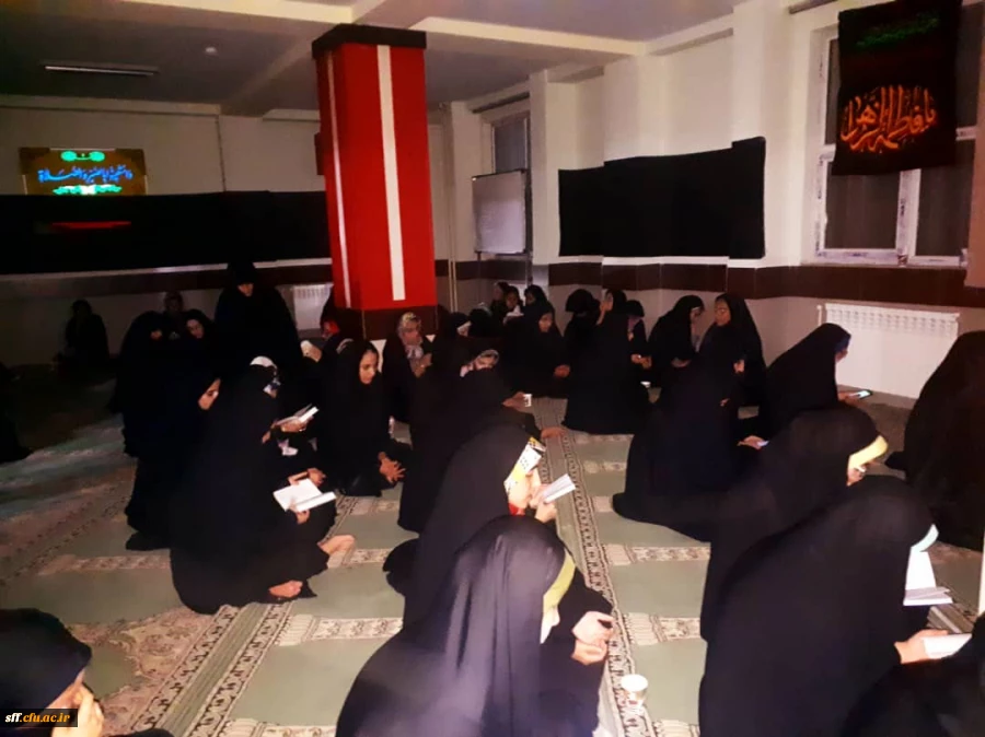 همزمان با ایام شهادت حضرت رقیه (س) مراسمی معنوی در نمازخانه مرکز سلمان فارسی شیراز برگزار شد.قرائت زیارت پر فیض عاشورا، مداحی و روضه خوانی از برنامه های این مراسم معنوی بود. 2