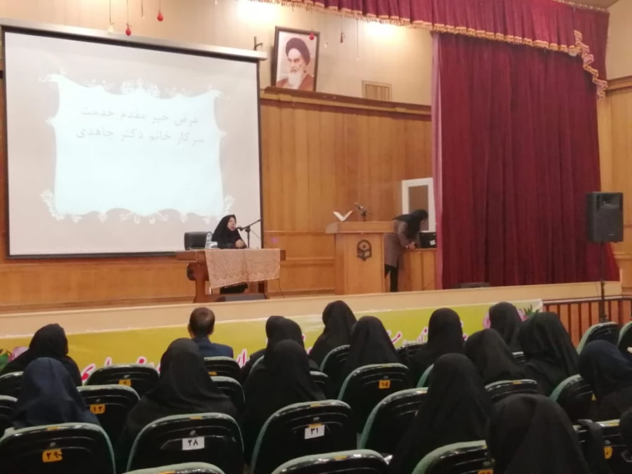 درمحضر معلمان ماندگار
سرکارخانم دکتر نبوی زاده  2