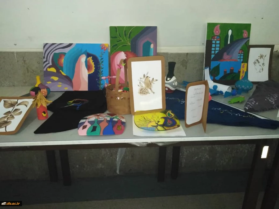برگزاری نمایشگاه دست ساخته های دانشجو معلمان رشته هنر  4