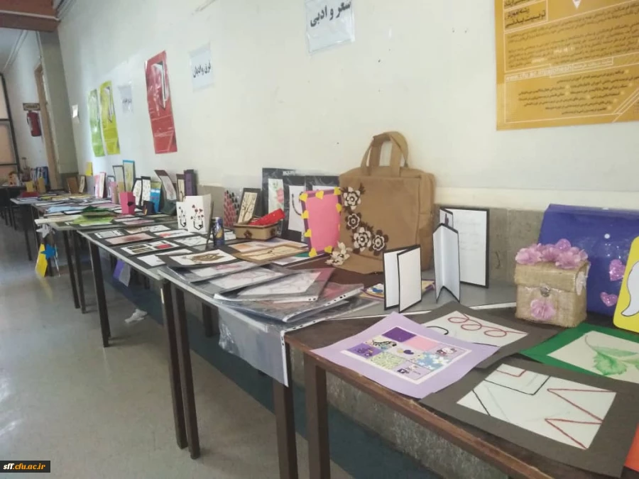 برگزاری نمایشگاه دست ساخته های دانشجو معلمان رشته هنر  10