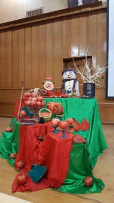 کانون خیرین پردیس شهید رجایی مراسمی با عنوان بزم یلدا برای کودکان کار و بد سرپرست در سالن اجتماعات مرکز سلمان فارسی برگزار نمود در این مراسم که با دعوت از کودکان کار و خانواده هایشان برگزارشد آقای دکتر حسین افلاکی فرد به همراه معاونین در این مراسم حضور دا