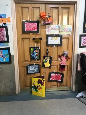 نمایشگاه دست ساخته های دانشجویان رشته علوم تربیتی کارگاه هنر با استاد جنتی 13