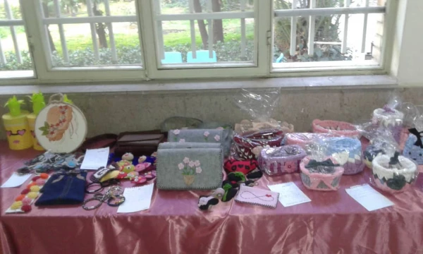 برپایی نمایشگاه دست ساخته های کانون های سلمان فارسی شیراز به مناسبت ایام اله دهه فجر 7