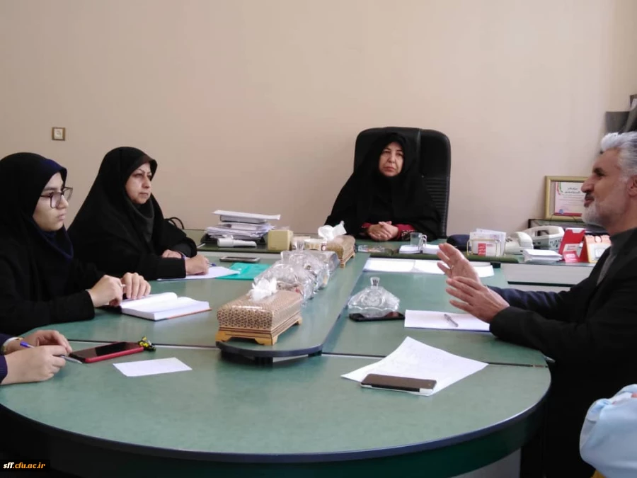 برگزاری جلسه امر به معروف و نهی از منکر در واحد دانشگاهی سلمان فارسی شیراز به حضور اعضا  3