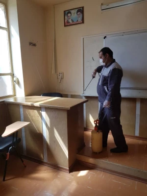 ضدعفونی کردن و پاک سازی خوابگاه ها و کلاس ها  3