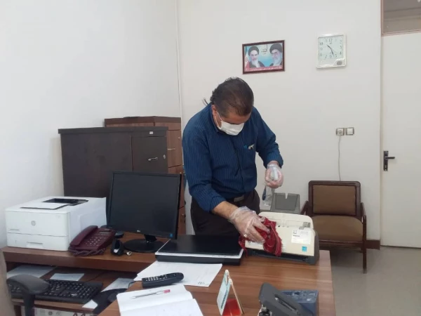 ضدعفونی کردن و پاک سازی خوابگاه ها و کلاس ها  5