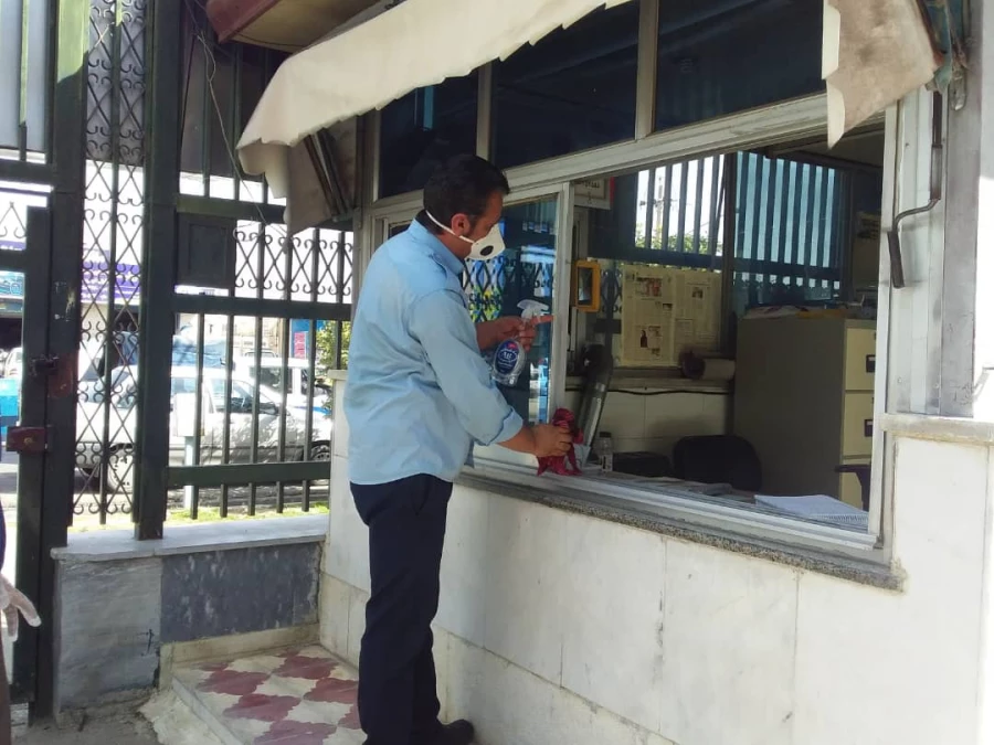 ضدعفونی کردن و پاک سازی خوابگاه ها و کلاس ها  6