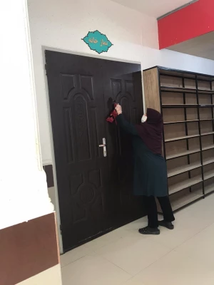 ضدعفونی کردن و پاک سازی خوابگاه ها و کلاس ها  7