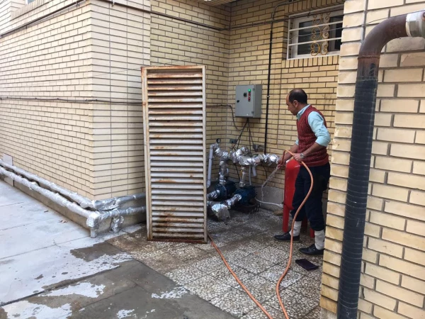 ضدعفونی کردن و پاک سازی خوابگاه ها و کلاس ها  9