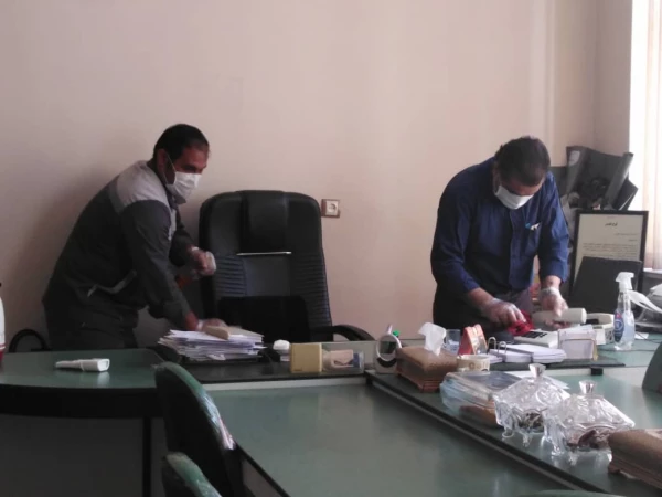 ضدعفونی کردن و پاک سازی خوابگاه ها و کلاس ها  12