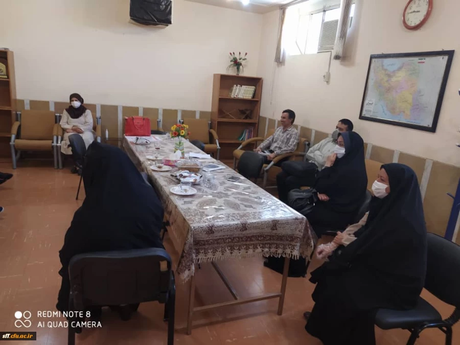 حضور جناب آقای دکتر افلاکی فرد در واحد دانشگاهی سلمان فارسی شیراز و جلسه با اساتید این واحد دانشگاهی در تاریخ 99/03/18  2