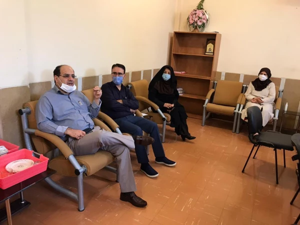 حضور جناب آقای دکتر افلاکی فرد در واحد دانشگاهی سلمان فارسی شیراز و جلسه با اساتید این واحد دانشگاهی و بازدید از قسمت های مختلف دانشگاه 
در تاریخ 99/03/18 2