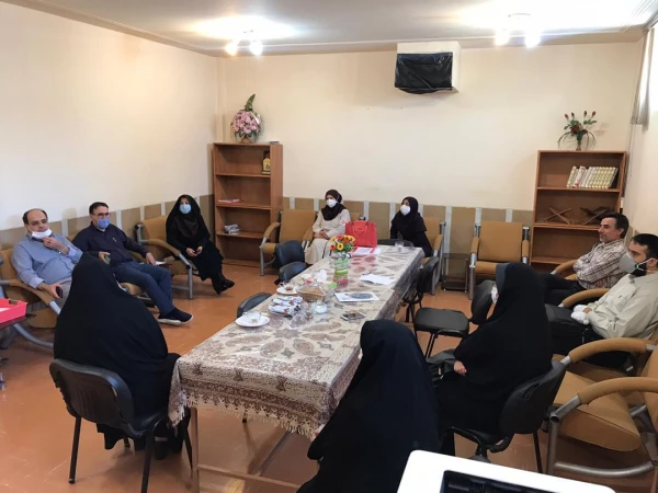 حضور جناب آقای دکتر افلاکی فرد در واحد دانشگاهی سلمان فارسی شیراز و جلسه با اساتید این واحد دانشگاهی و بازدید از قسمت های مختلف دانشگاه 
در تاریخ 99/03/18 2