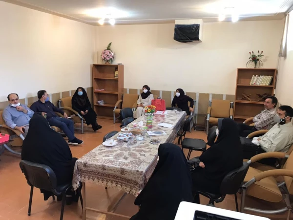 حضور جناب آقای دکتر افلاکی فرد در واحد دانشگاهی سلمان فارسی شیراز و جلسه با اساتید این واحد دانشگاهی و بازدید از قسمت های مختلف دانشگاه 
در تاریخ 99/03/18 2