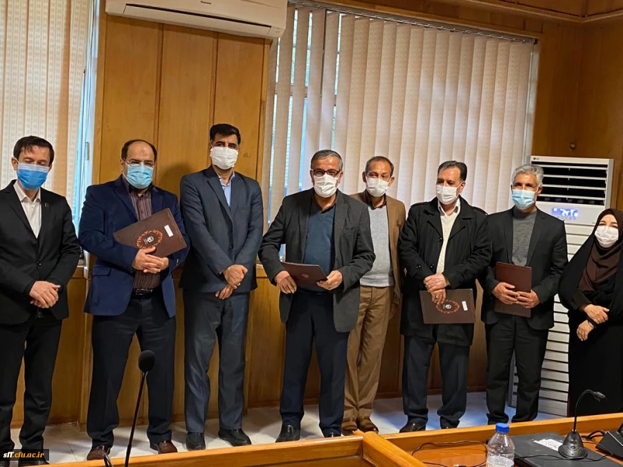 به مناسبت هفته پژوهش در تاریخ 1399/10/09 مراسمی با حضور پژوهشگران برتر دانشگاه فرهنگیان در واحد دانشگاهی سلمان فارسی شیرازبرگزار شد. 2