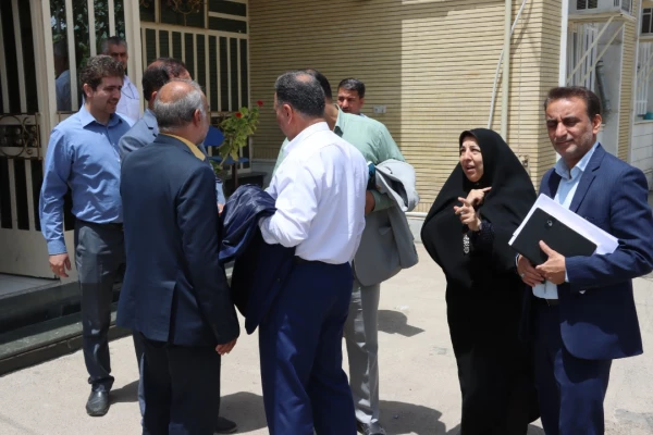 بازدید جناب آقای دکتر رضا مراد صحرایی سرپرست محترم دانشگاه فرهنگیان از   قسمت های مختلف مرکز سلمان فارسی شیراز  4