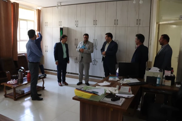 بازدید جناب آقای دکتر رضا مراد صحرایی سرپرست محترم دانشگاه فرهنگیان از   قسمت های مختلف مرکز سلمان فارسی شیراز  7