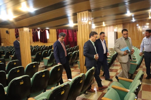 بازدید جناب آقای دکتر رضا مراد صحرایی سرپرست محترم دانشگاه فرهنگیان از   قسمت های مختلف مرکز سلمان فارسی شیراز  10