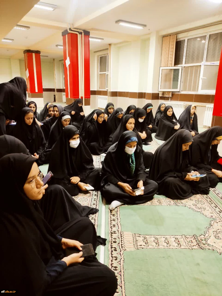 مراسم یادبود شهدای حادثه تروریستی حرم شاهچراغ (ع) در مرکز سلمان فارسی برگزار شد. 3