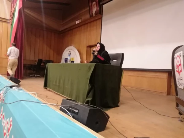 با حضور سرکار خانم دکتر صفیه رضایی جلسه توجیهی شیوه نامه انضباطی در مرکز سلمان فارسی برگزار شد 2