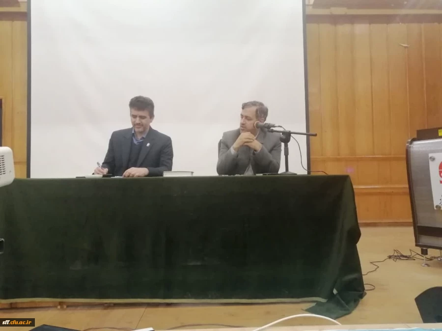 با حضور دکتر زارع شیبانی سرپرست مدیریت امور پردیس های استان فارس جلسه پرسش و پاسخ با دانشجو معلمان واحد سلمان فارسی برگزار شد 2