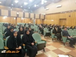 با حضور دکتر زارع شیبانی سرپرست مدیریت امور پردیس های استان فارس جلسه پرسش و پاسخ با دانشجو معلمان واحد سلمان فارسی برگزار شد 5