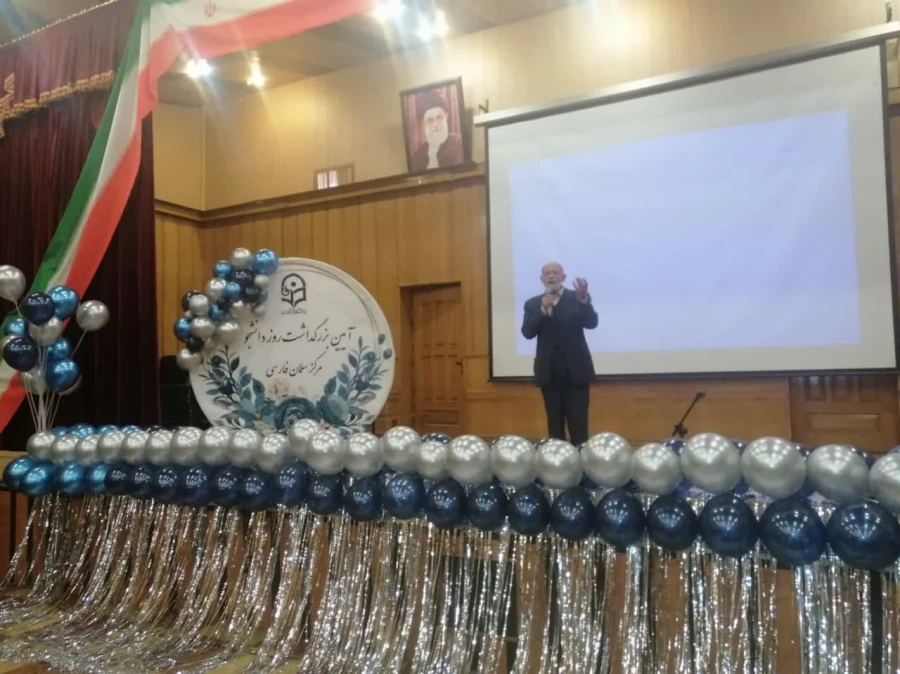 به مناسبت 16 آذر مراسم روز دانشجو در مراکز سلمان فارسی شیراز برگزار شد 6