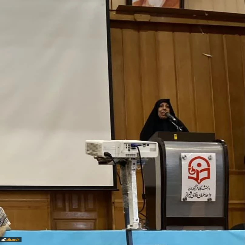 همزمان با شهادت حضرت فاطمه زهرا(س) و گرامیداشت سالگرد شهادت حاج قاسم سلیمانی مراسم استقبال از شهید گمنام دانش آموز در مرکز سلمان فارسی شیراز 3