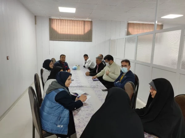 جلسه با نیروهای سلف سرویس مرکز سلمان فارسی شیراز 5