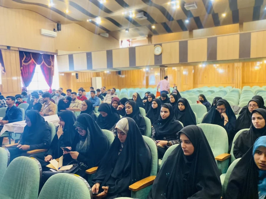 برگزاری  نشست علمی  نقش دانشگاه فرهنگیان و تحول در تعلیم و تربیت با محوریت اندیشه های آیت الله خامنه ای در مرکز سلمان فارسی شیراز  3