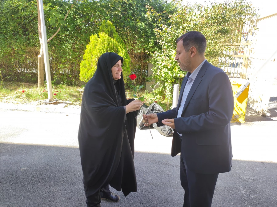 تقدیر مدیریت دانشگاه فرهنگیان استان فارس از اساتید و کارمندان واحد دانشگاهی سلمان فارسی شیراز به مناسبت هفته معلم 6