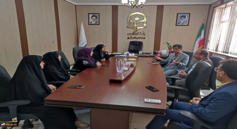 بازدید دکتر شفابخش مدیر کل تربیت بدنی سازمان مرکزی از واحد دانشگاهی سلمان فارسی شیراز 2