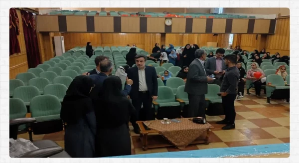 بازدید دکتر بذرافکن، دکتر زارع شیبانی و دکتر وحیدی از دهمین جشنواره تدریس برتر در واحد دانشگاهی سلمان فارسی شیراز 2