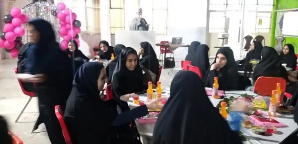 آیین استقبال از دانشجویان نو ورود رشته امور تربیتی در واحد دانشگاهی سلمان فارسی شیراز 7